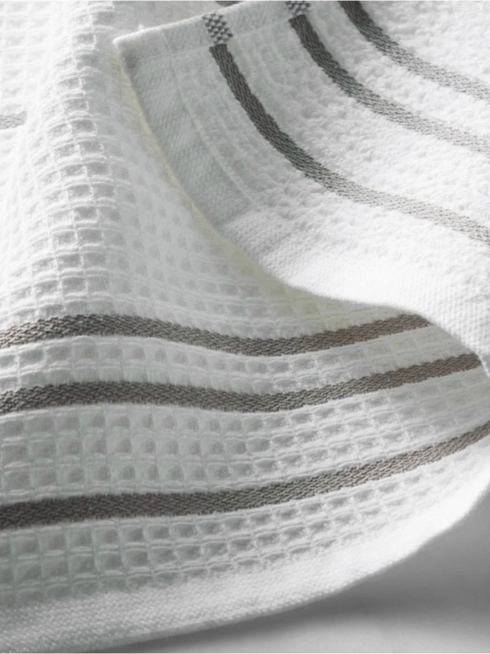 Williams Sonoma  Waffle Weave Towels